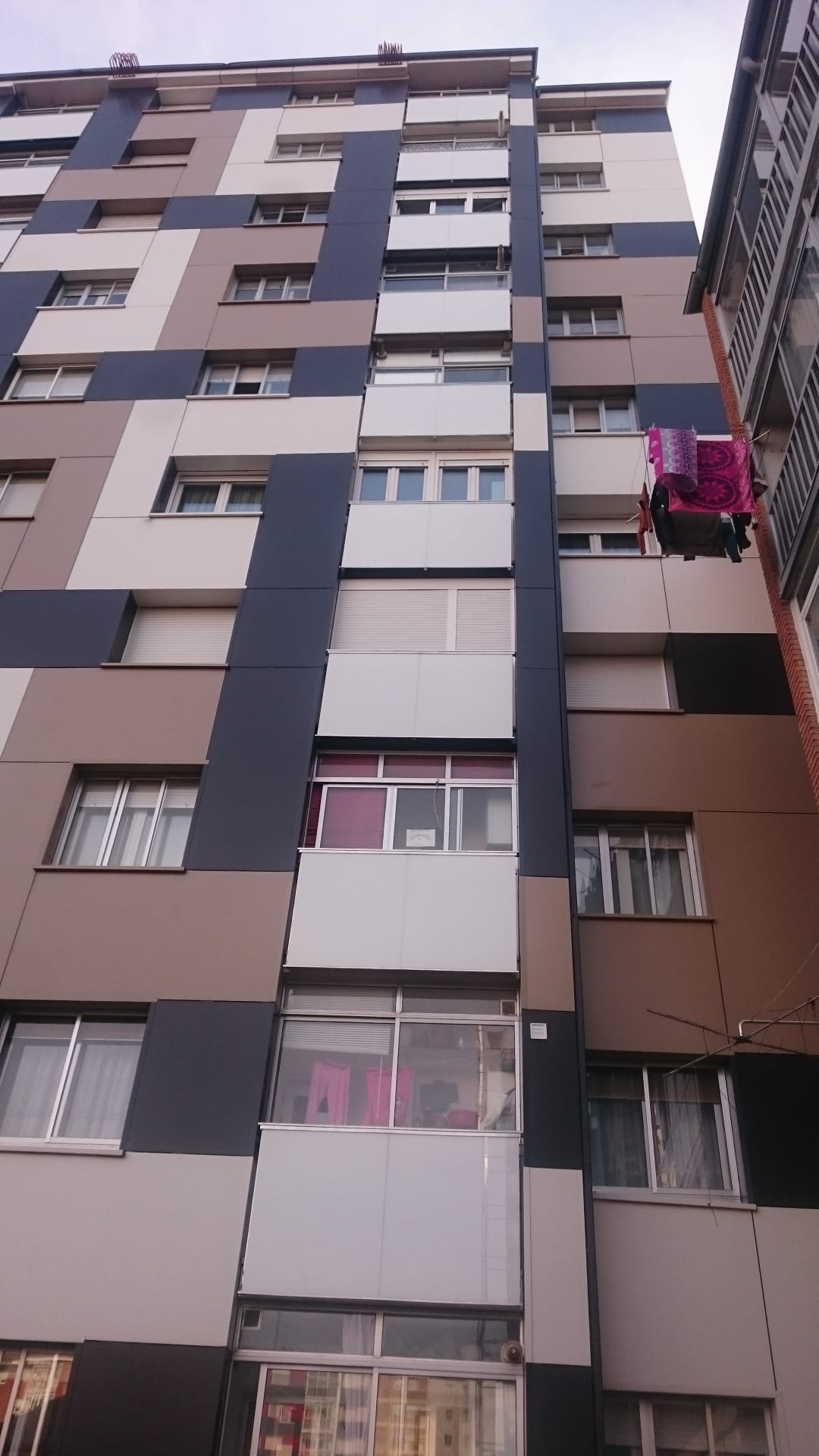 Fachada avenida derechos humanos